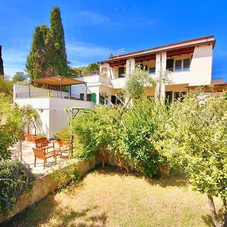 Villa Fatta Di Sogni Pula Exteriör bild